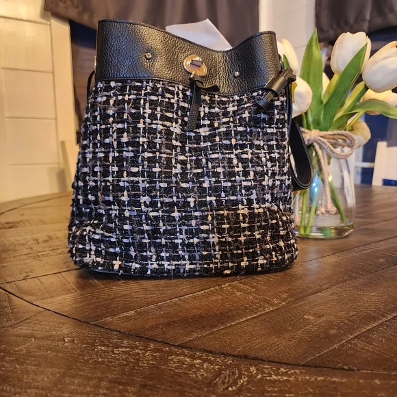 Kate Spade Black and White Tweed Shoulder Bag - Picture 2 of 6